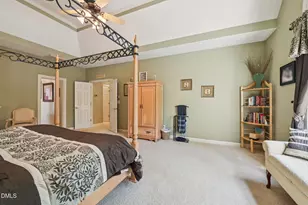 312 Allenhurst Pl, Cary, NC 27518 - Photo 29