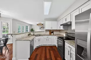 101 Durington Pl, Cary, NC 27518 - Photo 17