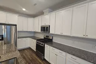 1038 Manorhaven Dr, Durham, NC 27703 - Photo 5