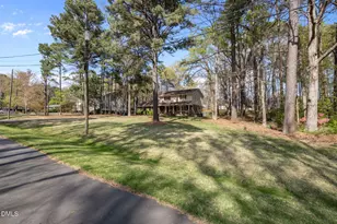 2421 Bonnie Brae Rd, Durham, NC 27703 - Photo 49