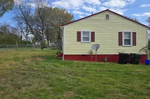 315 Coble St, Burlington, NC 27215 - Photo 5