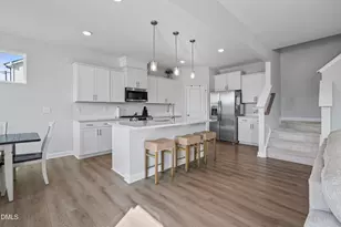 428 Longleaf Glen, Zebulon, NC 27597 - Photo 5