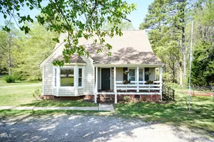 960 Hicks Rd, Youngsville, NC 27596 - Photo 3