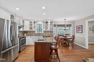 6017 Fordland Dr, Raleigh, NC 27606 - Photo 9