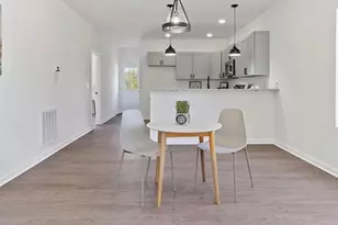 1517 Belmont St, Burlington, NC 27215 - Photo 9