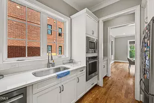 225 Meadowmont Ln, Chapel Hill, NC 27517 - Photo 9