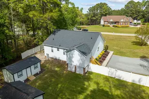 127 Phyllis Dr, Benson, NC 27504 - Photo 5