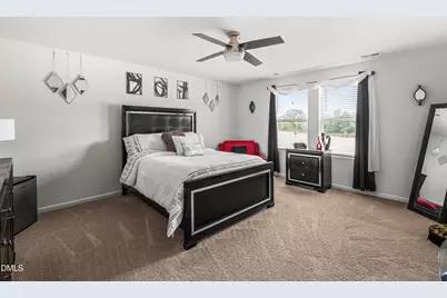 113 Quincy Meadow Avenue, Zebulon, NC 27597 - Photo 7