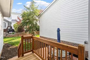 108 Alden Village Ct, Cary, NC 27519 - Photo 29