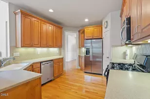 108 Alden Village Ct, Cary, NC 27519 - Photo 13