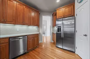 108 Alden Village Ct, Cary, NC 27519 - Photo 19