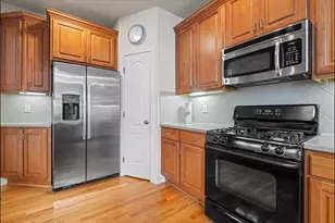 108 Alden Village Ct, Cary, NC 27519 - Photo 17
