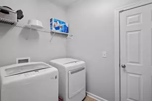 123 Cobalt Creek Way, Holly Springs, NC 27540 - Photo 9