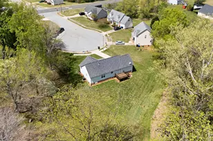 202 E Sebastian Ct, Mebane, NC 27302 - Photo 39