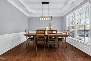 925 Green Alder Ct, Cary, NC 27519 - Photo 5