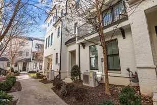 401 Bryan Pointe Dr, Raleigh, NC 27608 - Photo 7