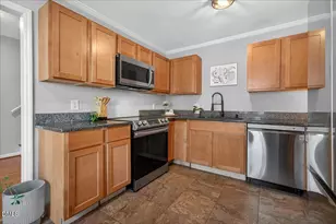 3611 Plumbridge Ct, Raleigh, NC 27613 - Photo 9