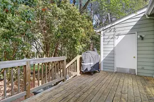 519 Oak Run Dr, Raleigh, NC 27606 - Photo 33