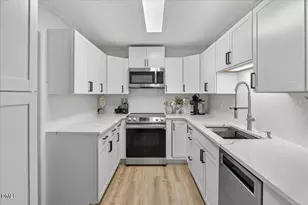 519 Oak Run Dr, Raleigh, NC 27606 - Photo 3