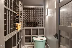 2704 Anderson Dr, Raleigh, NC 27608 - Photo 51