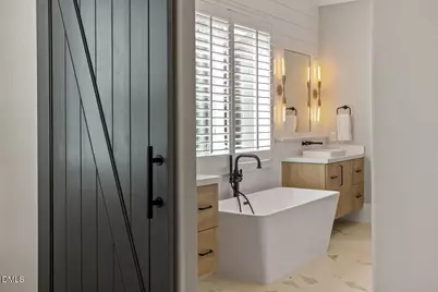 2704 Anderson Drive, Raleigh, NC 27608 - Photo 31