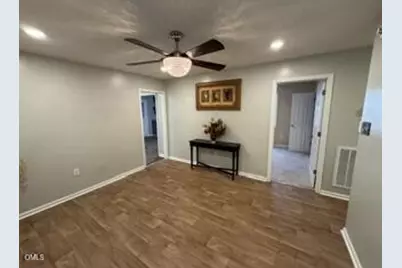 325 Tuskegee Dr, Laurinburg, NC 28352 - Photo 7