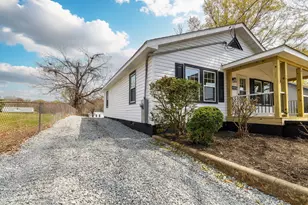 308 Lanier St, Oxford, NC 27565 - Photo 17