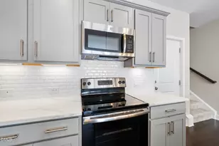 182 Manordale Dr, Chapel Hill, NC 27517 - Photo 15