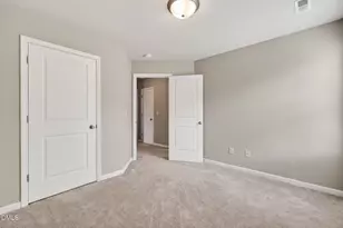 25 Cornfield Ln, Benson, NC 27504 - Photo 17