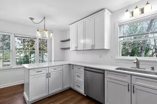 106 Long Shadow Ln, Cary, NC 27518 - Photo 5