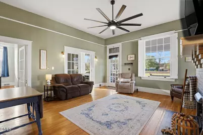 129 E Railroad Street, La Grange, NC 28551 - Photo 9