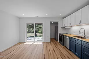 106 Chaucer Ct, Carrboro, NC 27510 - Photo 11