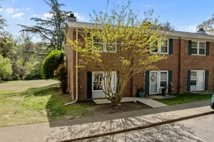 106 Chaucer Ct, Carrboro, NC 27510 - Photo 3