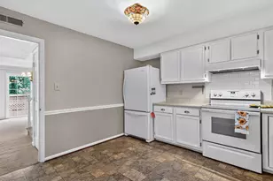 833 Kensington Dr, Cary, NC 27511 - Photo 7