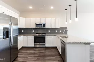 2425 Gathering Sq Ct, Fuquay-Varina, NC 27526 - Photo 11