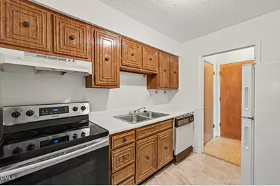 501 Jones Ferry Road #Unit J9, Carrboro, NC 27510 - Photo 5