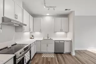 610 Trent Dr, Durham, NC 27705 - Photo 9