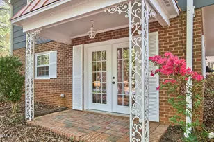 117 Dixie Dr, Chapel Hill, NC 27514 - Photo 9