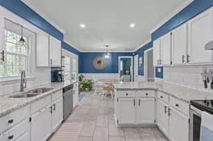 717 Habersham Pl, Raleigh, NC 27610 - Photo 15