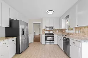 112 Pebble Dr, Clayton, NC 27520 - Photo 11