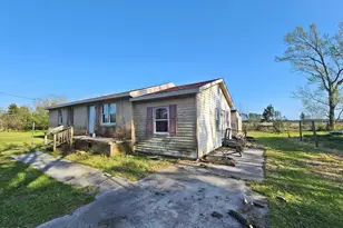 1729 Swamp Rd, Engelhard, NC 27824 - Photo 9