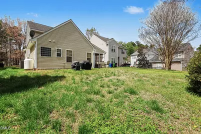 8122 Marshall Brae Drive, Raleigh, NC 27616 - Photo 19