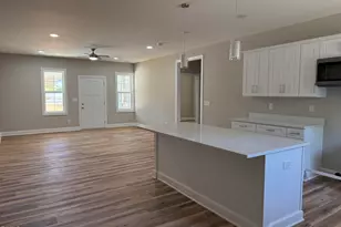 880 Bridgers St, Henderson, NC 27536 - Photo 5