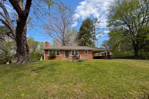 154 Fairview St, Milton, NC 27305 - Photo 5