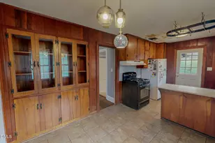 154 Fairview St, Milton, NC 27305 - Photo 9