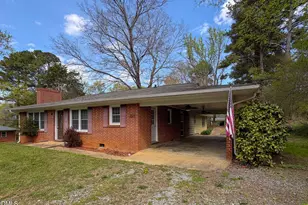 154 Fairview St, Milton, NC 27305 - Photo 21