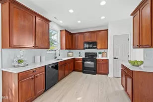 112 Touvelle Ct, Holly Springs, NC 27540 - Photo 13