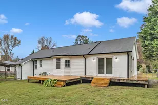 8201 Rhodes Rd, Apex, NC 27539 - Photo 29