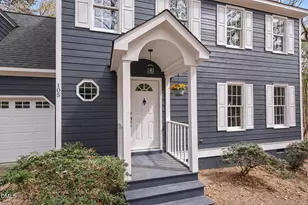 105 Trailwood Ct, Chapel Hill, NC 27516 - Photo 3