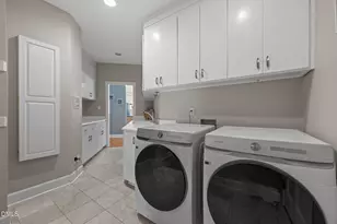 221 Chesley Ln, Chapel Hill, NC 27514 - Photo 23